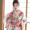 百多えみり