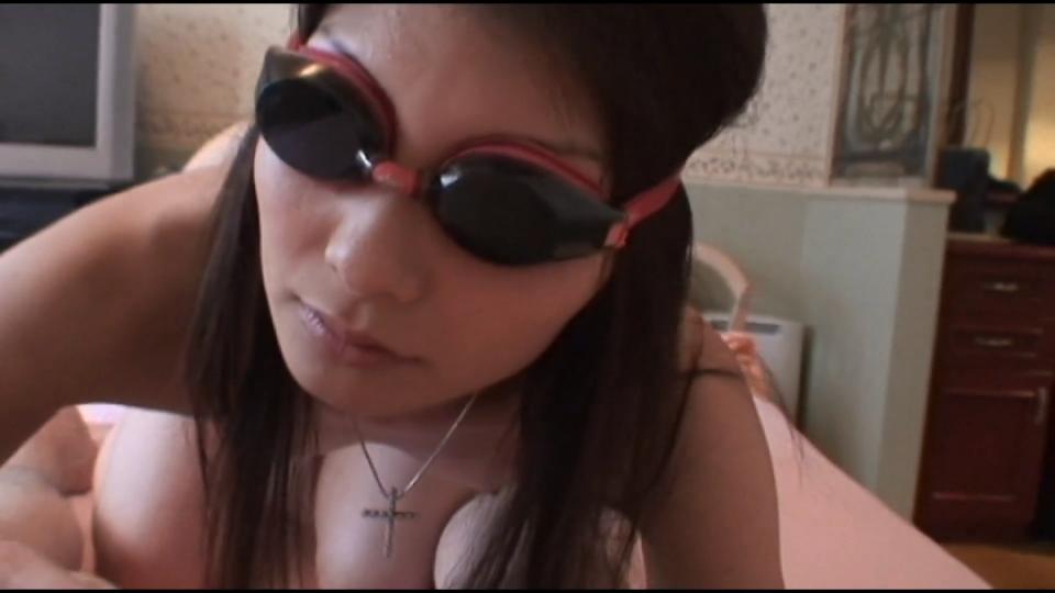 スレンダー水中メガネ娘1