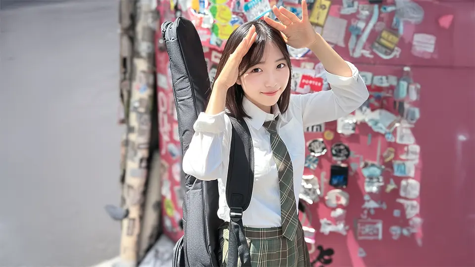 身長140cm 軽音楽コンテスト本選出場18歳。剛毛陰部にピル無し2連続中出し。高額条件で成立した個人撮影記録~Nasty Plot