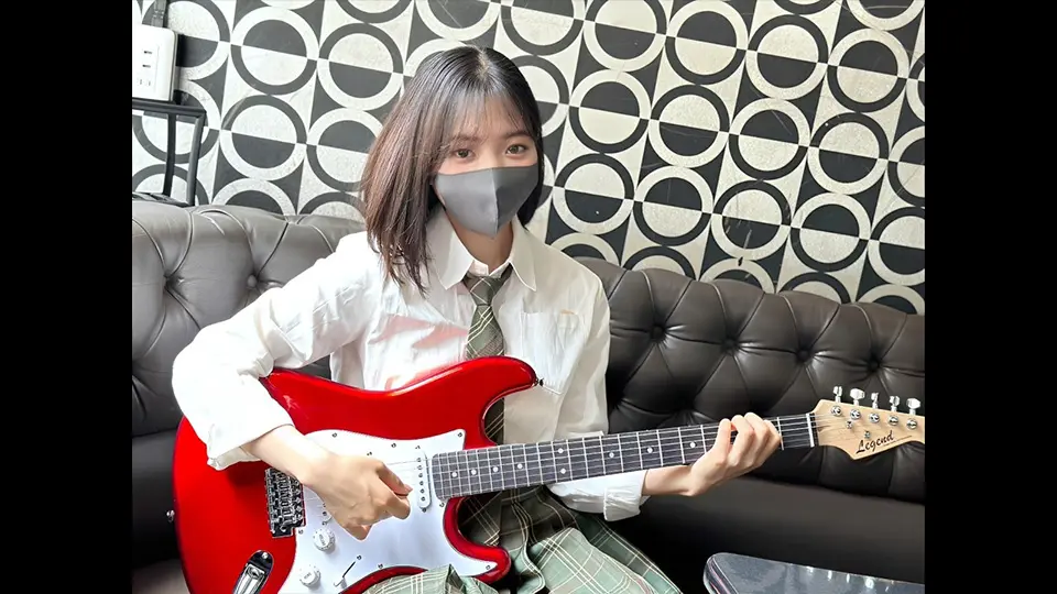 【無加工サンプルあり】大手音楽プロダクション所属『18歳新人アーティスト』制服出演。中出しあり60分超え高画質ハメ撮り映像。※残りわずか～pink noise