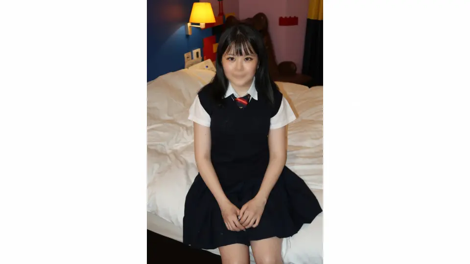 無修正【キッツキツマンコ(18)まだ発育途中】白ギャル制服J系/つるぺたパイパン/Ccup/使用感のない小さくて狭いマンコに無断で2連続中出ししちゃいました~舐猿
